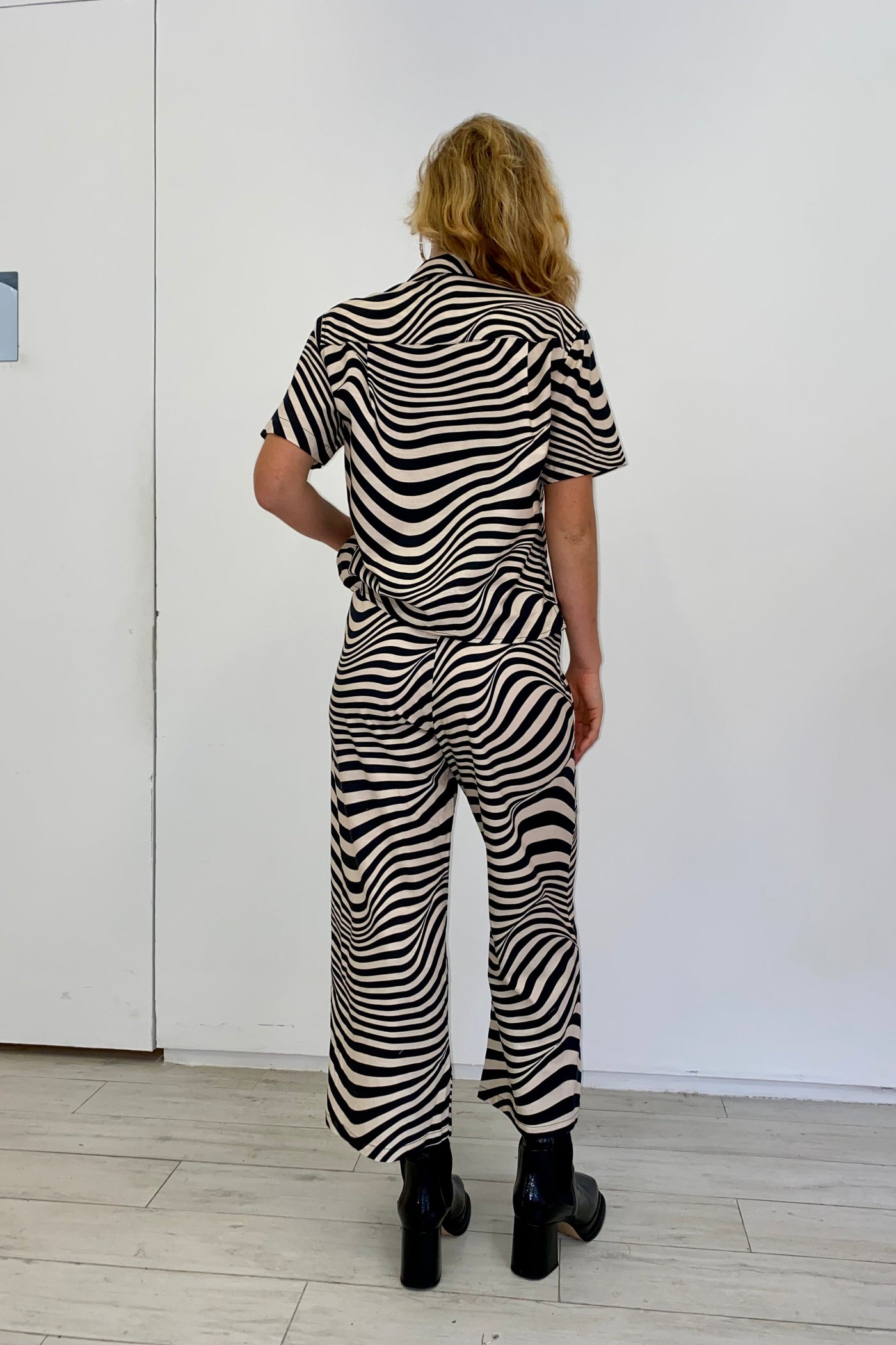 Archive | Lounge Pants - Black Swirl