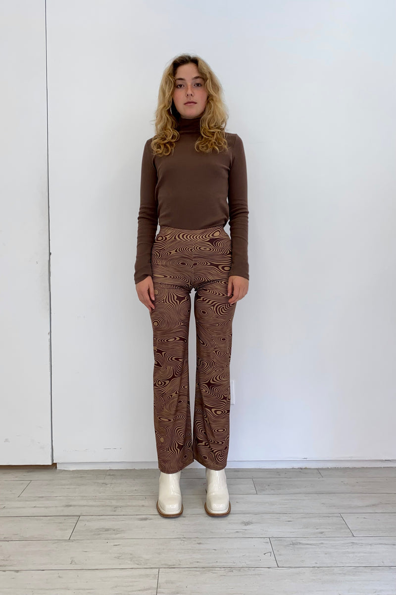 Zadie Pant - Woodgrain